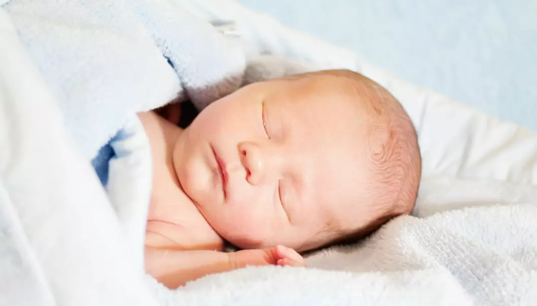 Bør babyer få kartlagt hele genomet sitt?