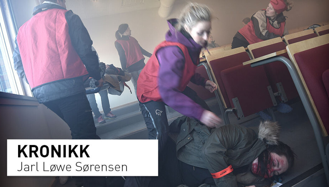 – Det er ingen tvil om at det å øve samvirke er bra, og til og med ofte lovpålagt. Men med tanke på hvor mye tid, penger og ressurser det brukes på å øve, hva vet vi egentlig om nytteverdien av denne typen øvelser? spør kronikkforfatteren. (Foto: Harald Henden / VG / NTB Scanpix) – Det er ingen tvil om at det å øve samvirke er bra, og til og med ofte lovpålagt. Men med tanke på hvor mye tid, penger og ressurser det brukes på å øve, hva vet vi egentlig om nytteverdien av denne typen øvelser? spør kronikkforfatteren. (Foto: Harald Henden / VG / NTB Scanpix)
