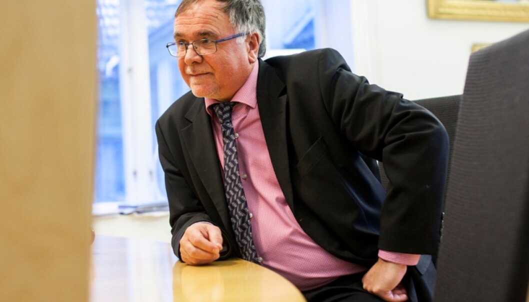 Felles klagenemnd har bestemt at arbeidmiljøundersøkelsen er offentlig etter loven, men sammen med NTNU nekter universitetsdirektør Kjell Bernstrøm (avbildet) ved Universitetet i Bergen å gi ut rapportene. (Foto: Ingvild Festervoll Melien) Felles klagenemnd har bestemt at arbeidmiljøundersøkelsen er offentlig etter loven, men sammen med NTNU nekter universitetsdirektør Kjell Bernstrøm (avbildet) ved Universitetet i Bergen å gi ut rapportene. (Foto: Ingvild Festervoll Melien)