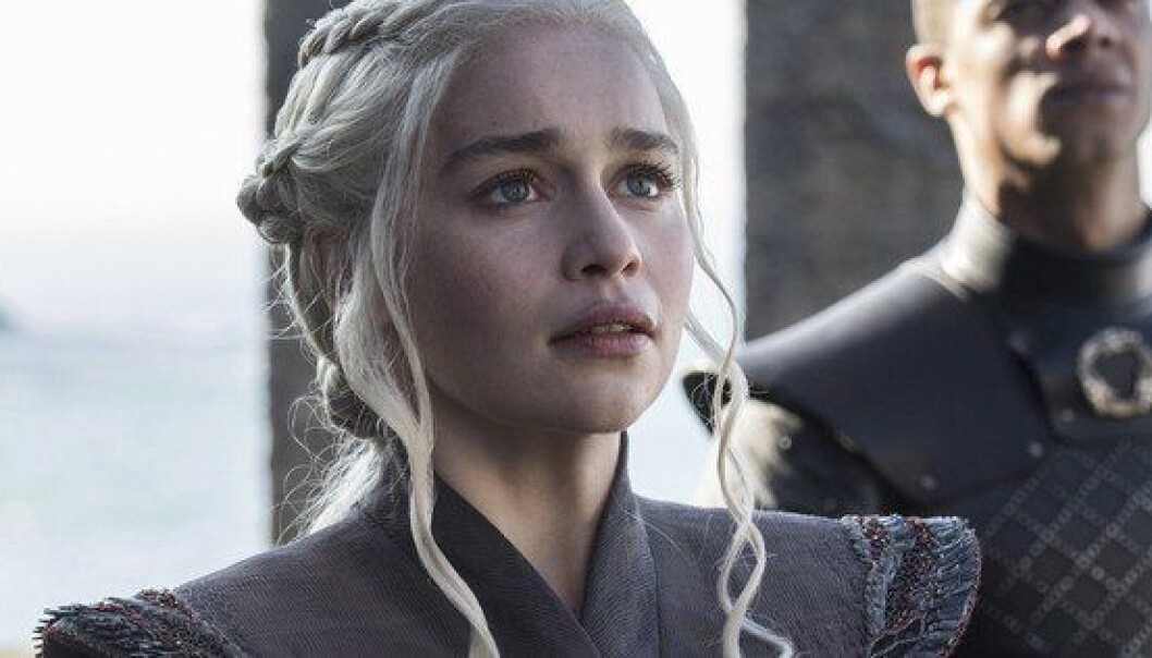 Tv-serien «Game of Thrones» hadde i 2015 vist seerne minst 50 voldtekter og voldtektsforsøk på kvinner, ifølge en blogger som talte dem. Det er likevel et stykke igjen til de om lag 200 voldtektene og voldtektsforsøkene i bøkene som tv-serien bygger på, «En sang om is og ild». Da har samme blogger bare talt seksuelle overgrep i de fem første bøkene. Skjermdump fra HBO Tv-serien «Game of Thrones» hadde i 2015 vist seerne minst 50 voldtekter og voldtektsforsøk på kvinner, ifølge en blogger som talte dem. Det er likevel et stykke igjen til de om lag 200 voldtektene og voldtektsforsøkene i bøkene som tv-serien bygger på, «En sang om is og ild». Da har samme blogger bare talt seksuelle overgrep i de fem første bøkene. Skjermdump fra HBO