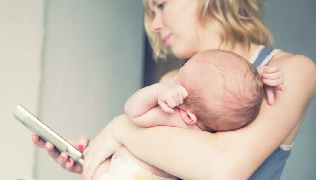 Mye skal på plass de første månedene i et liv. Forskere skal nå undersøke hvorvidt tap av oppmerksomhet i det nære samspillet med mor er nok til å utløse stressreaksjoner hos spedbarnet. (Illustrasjonsfoto: Shutterstock / NTB Scanpix)