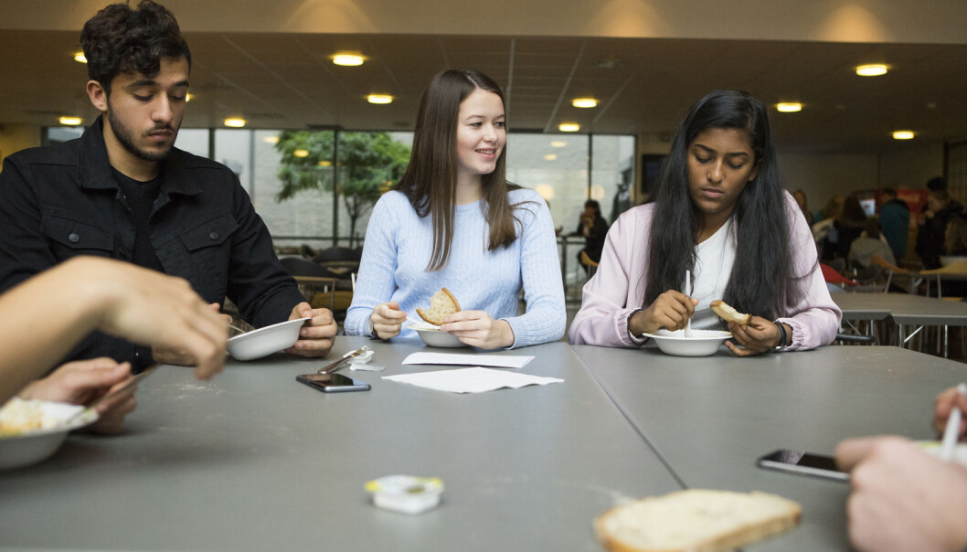 Forskere fra Sintef har evaluert ulike hjelpetiltak rettet mot barn og unge. Nå er resultatene klare. (Foto: Thomas Brun / NTB scanpix) Forskere fra Sintef har evaluert ulike hjelpetiltak rettet mot barn og unge. Nå er resultatene klare. (Foto: Thomas Brun / NTB scanpix)