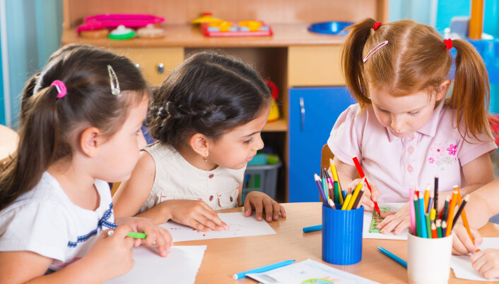 Det kan være vanskelig å forklare barnet hvorfor det ikke gjelder samme regler for alle barn i klassen. (Foto: spass / Shutterstock / NTB scanpix) Det kan være vanskelig å forklare barnet hvorfor det ikke gjelder samme regler for alle barn i klassen. (Foto: spass / Shutterstock / NTB scanpix)