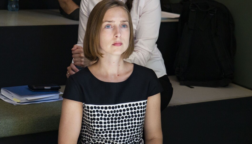 Forsknings- og høyere utdanningsminister Iselin Nybø konstaterer at mange begynner på høyere utdanning, men færre fullfører det de har begynt på. (Foto: Fredrik Hagen, NTB scanpix) Forsknings- og høyere utdanningsminister Iselin Nybø konstaterer at mange begynner på høyere utdanning, men færre fullfører det de har begynt på. (Foto: Fredrik Hagen, NTB scanpix)