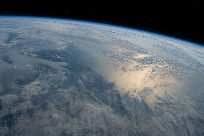 Det er ikke lett å se menneskelig påvirkning fra verdensrommet, men den har spredd seg over store deler av jorden. (Foto: NASA) Det er ikke lett å se menneskelig påvirkning fra verdensrommet, men den har spredd seg over store deler av jorden. (Foto: NASA)