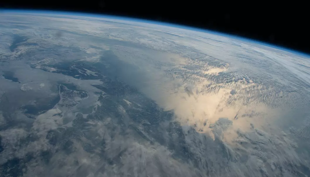 Det er ikke lett å se menneskelig påvirkning fra verdensrommet, men den har spredd seg over store deler av jorden.  (Foto: NASA)