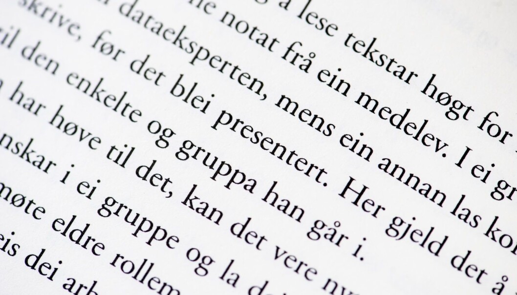 NTNU-professoren og lingvisten Terje Lohndal forteller at grammatisk hunkjønn rett og slett kan være i ferd med å dø ut i mange norske dialekter. (Foto: Kent Skibstad / NTB scanpix) NTNU-professoren og lingvisten Terje Lohndal forteller at grammatisk hunkjønn rett og slett kan være i ferd med å dø ut i mange norske dialekter. (Foto: Kent Skibstad / NTB scanpix)