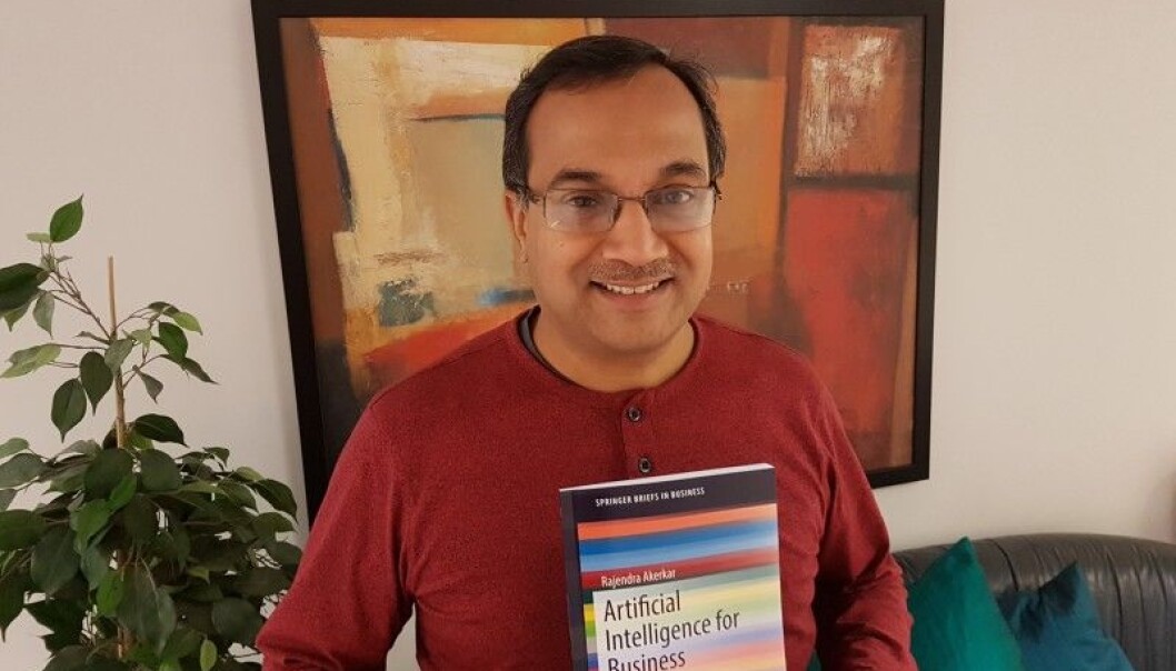 Rajendra Akerkar ved Vestlandsforsking er ute med ny bok. Den gir ei innføring i bruk av kunstig intelligens i næringslivet. Rajendra Akerkar ved Vestlandsforsking er ute med ny bok. Den gir ei innføring i bruk av kunstig intelligens i næringslivet.