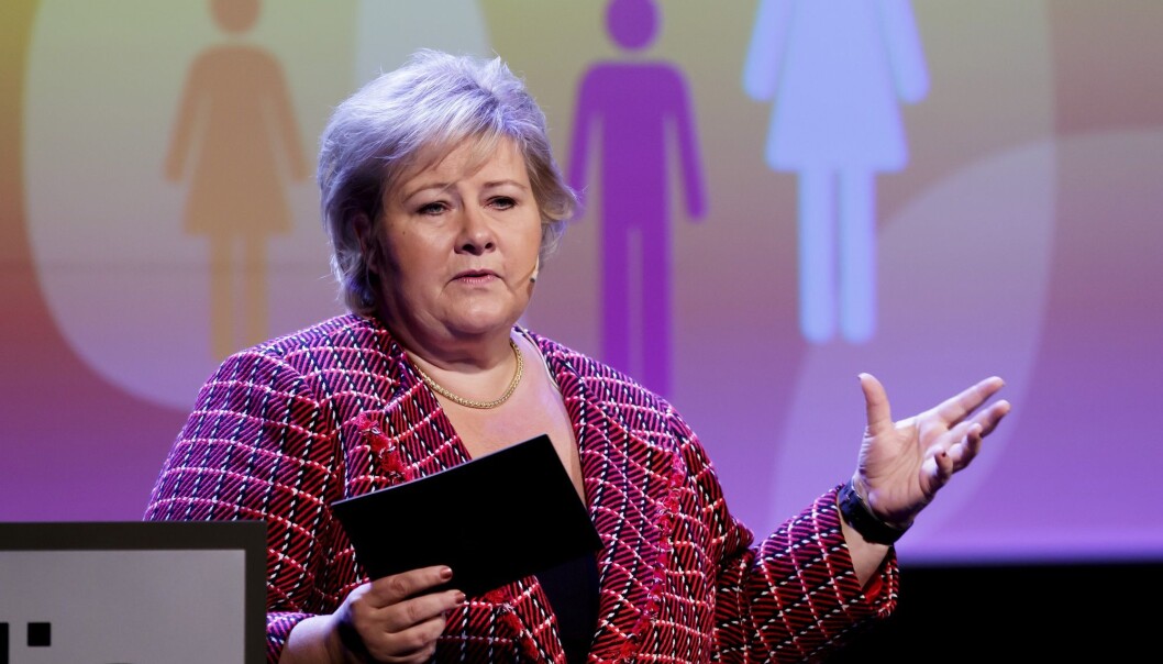 Nøkkelen til integrering er å realisere seg selv, komme i jobb og bidra i det norske samfunnet, sa statsminister Erna Solberg (H) da hun åpnet den nasjonale integreringskonferansen onsdag. Det er femte gang konferansen arrangeres. (Foto: Cornelius Poppe / NTB scanpix) Nøkkelen til integrering er å realisere seg selv, komme i jobb og bidra i det norske samfunnet, sa statsminister Erna Solberg (H) da hun åpnet den nasjonale integreringskonferansen onsdag. Det er femte gang konferansen arrangeres. (Foto: Cornelius Poppe / NTB scanpix)