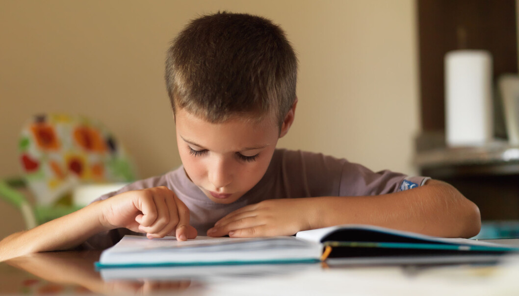 Barn har dannet seg erfaringer som påvirker deres oppfatning av seg selv som lesere allerede i førskolealder. – Dette må vi være oppmerksomme på, sier forsker. (Illustrasjonsfoto: Valua Vitaly / Shutterstock / NTB scanpix) Barn har dannet seg erfaringer som påvirker deres oppfatning av seg selv som lesere allerede i førskolealder. – Dette må vi være oppmerksomme på, sier forsker. (Illustrasjonsfoto: Valua Vitaly / Shutterstock / NTB scanpix)