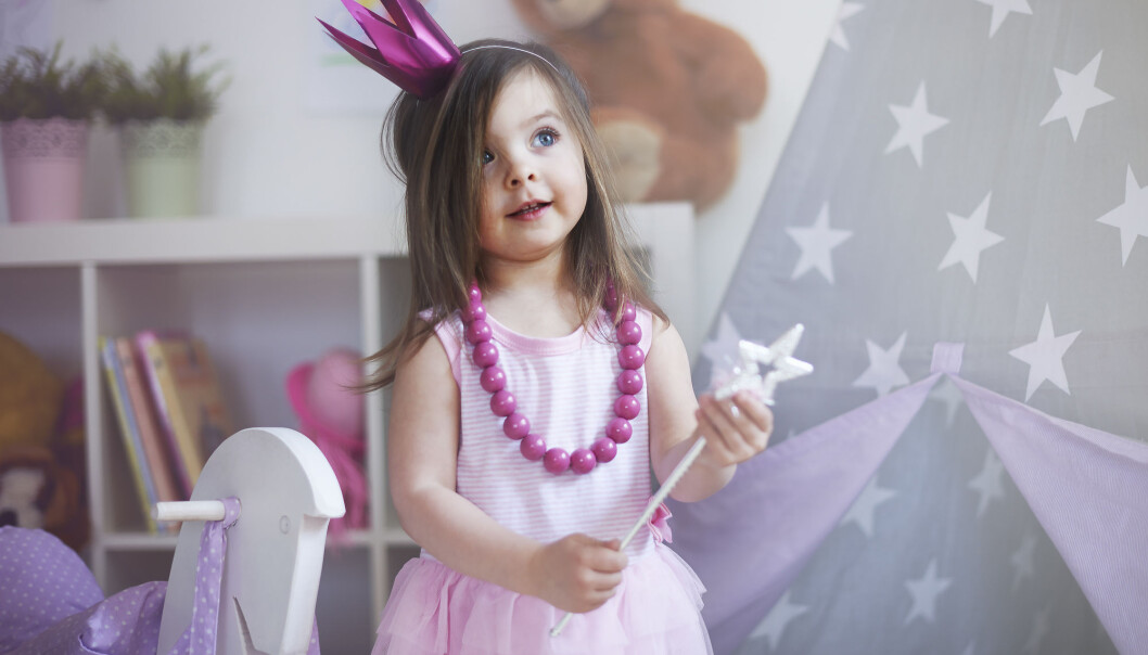 Snakker ditt barn med usynlige venner? Da er det kanskje et spesielt kreativt barn. (Foto: gpointstudio / Shutterstock / NTB scanpix) Snakker ditt barn med usynlige venner? Da er det kanskje et spesielt kreativt barn. (Foto: gpointstudio / Shutterstock / NTB scanpix)