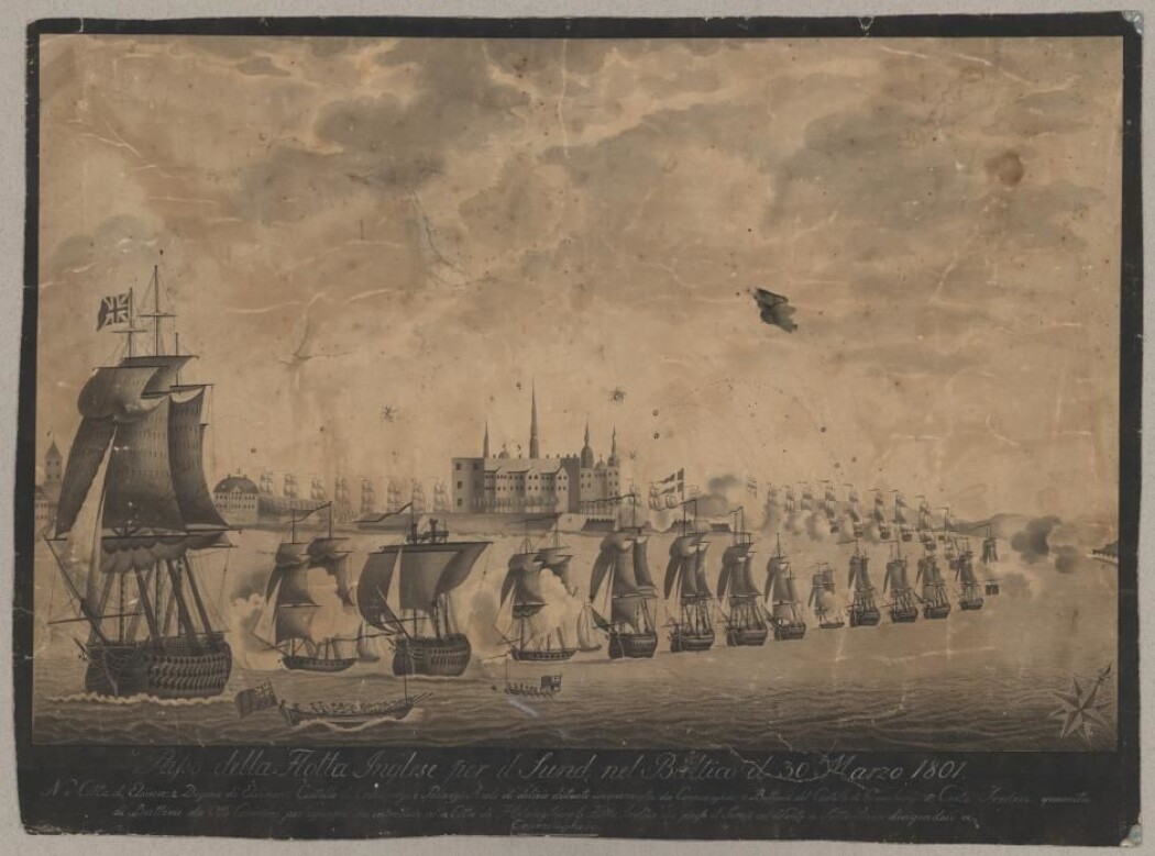Reproduksjon av italiensk kobberstikk av Antonio Poggioli over engelske skip som passerer Helsingør 30. mars 1801 før Slaget på Reden. (Illustrasjon: Det kongelige bibliotek) Reproduksjon av italiensk kobberstikk av Antonio Poggioli over engelske skip som passerer Helsingør 30. mars 1801 før Slaget på Reden. (Illustrasjon: Det kongelige bibliotek)