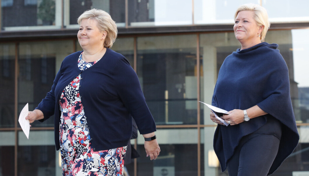 Flere kvinner på tinget betyr ikke nødvendigvis en endring av politisk kurs, selv med Erna Solberg (t.h.) som statsminister og Siv Jensen som finansminister, ifølge Elin Strand Larsen. (Foto: Cornelius Poppe / NTB scanpix) Flere kvinner på tinget betyr ikke nødvendigvis en endring av politisk kurs, selv med Erna Solberg (t.h.) som statsminister og Siv Jensen som finansminister, ifølge Elin Strand Larsen. (Foto: Cornelius Poppe / NTB scanpix)
