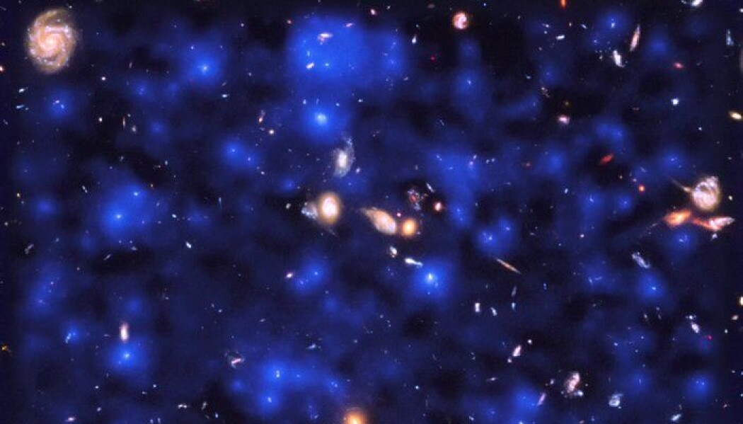 Dette bildet er tatt med ESOs spektrografinstrument, MUSE. De blå feltene viser stråling fra svære hydrogenskyer. (Foto: ESA/Hubble & NASA, ESO/ Lutz Wisotzki et al.) Dette bildet er tatt med ESOs spektrografinstrument, MUSE. De blå feltene viser stråling fra svære hydrogenskyer. (Foto: ESA/Hubble & NASA, ESO/ Lutz Wisotzki et al.)