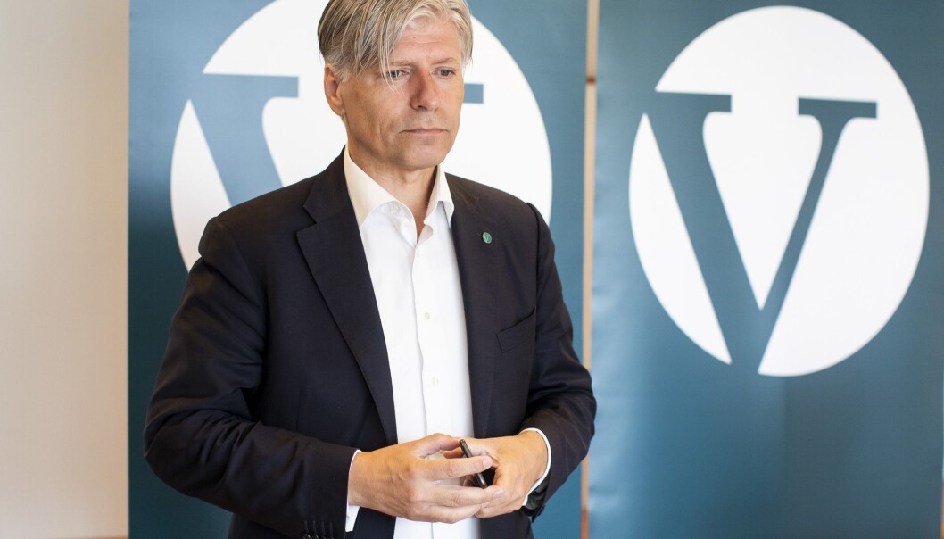 Den nye klimarapporten er 400 sider lang og bygger i sin tur på 6000 vitenskapelige studier. (Foto: Tore Meek / NTB scanpix) Den nye klimarapporten er 400 sider lang og bygger i sin tur på 6000 vitenskapelige studier. (Foto: Tore Meek / NTB scanpix)