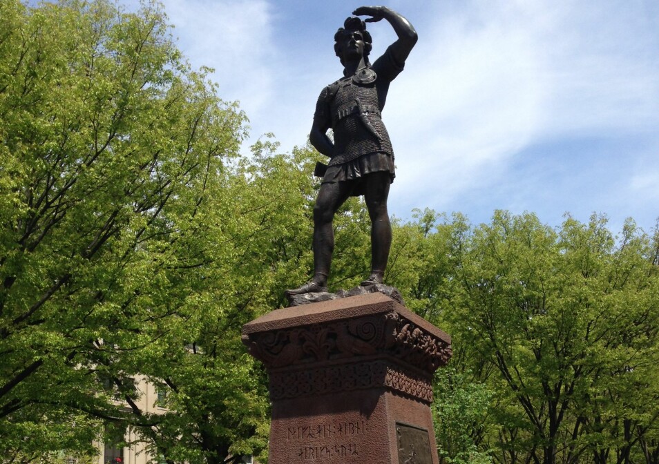 I Boston har Leiv Eiriksson sitt eget monument. Det ble reist på Commonwealth Avenue i 1887. (Foto: Torgrim Guttormsen / NIKU)