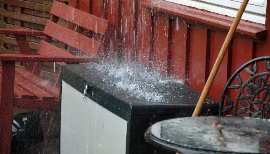 Klimaet i Norge varierer mye fra sted til sted, og vi får mer nedbør som følge av klimaendringene. Derfor trenger må vi bli flinkere til å bygge etter lokale klimatiske forhold, mener forskere. (Foto: Shutterstock / NTB scanpix) Klimaet i Norge varierer mye fra sted til sted, og vi får mer nedbør som følge av klimaendringene. Derfor trenger må vi bli flinkere til å bygge etter lokale klimatiske forhold, mener forskere. (Foto: Shutterstock / NTB scanpix)