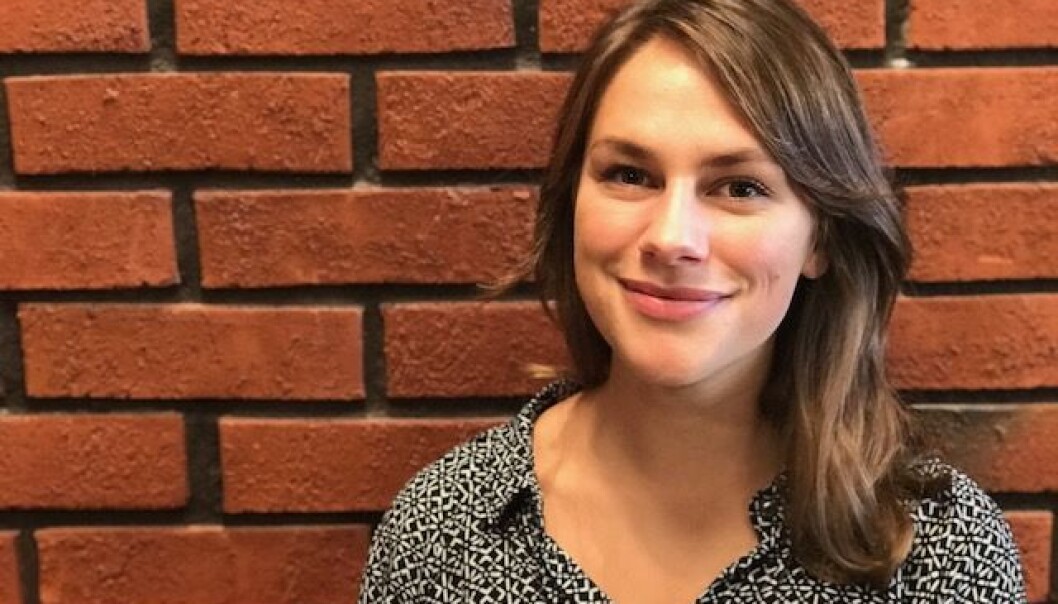 Et fellestrekk med karrierene til dem som sitter på toppen av norsk nærings- og samfunnsliv, er at de ofte starter med gode kort på hånda. Det er slik de blir vinnere. Maren Toft har studert hva som preger livsløpene til dem vi kan se på som overklassen i Norge.
(Foto: Siw Ellen Jakobsen) Et fellestrekk med karrierene til dem som sitter på toppen av norsk nærings- og samfunnsliv, er at de ofte starter med gode kort på hånda. Det er slik de blir vinnere. Maren Toft har studert hva som preger livsløpene til dem vi kan se på som overklassen i Norge.
(Foto: Siw Ellen Jakobsen)