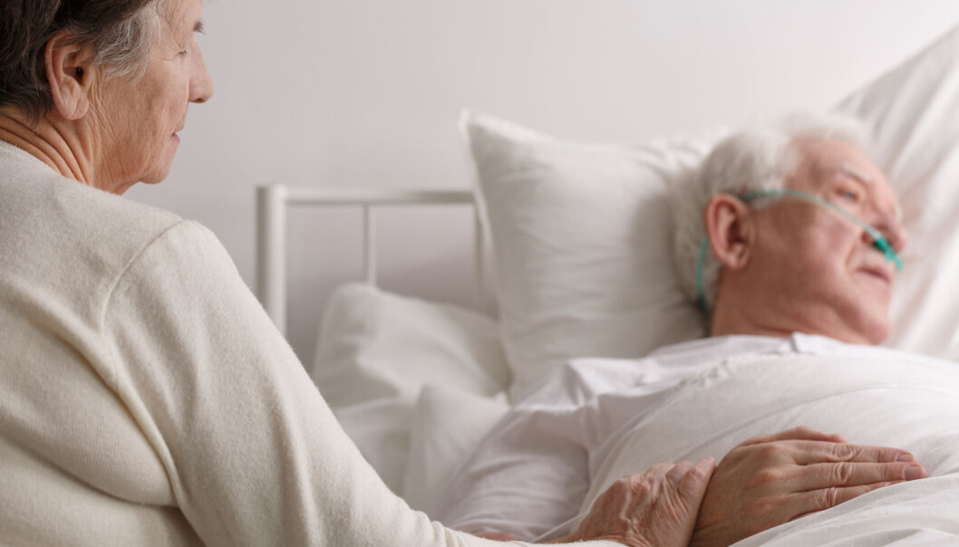 De som må legges inn på sykehus i helgene har større risiko for ikke å overleve tretti døgn etterpå. Årsakene kan være dårligere bemanning men også at pasientene er sykere. (Foto: Photographee.eu / Shutterstock / NTB scanpix) De som må legges inn på sykehus i helgene har større risiko for ikke å overleve tretti døgn etterpå. Årsakene kan være dårligere bemanning men også at pasientene er sykere. (Foto: Photographee.eu / Shutterstock / NTB scanpix)