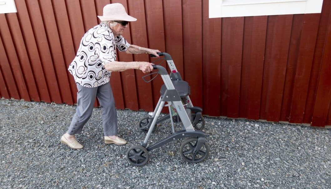 Nordmenn kommer til å bli eldre og eldre, men levealdersforventningene øker ikke nødvendigvis like mye som i nabolandene våre. (Foto: Gorm Kallestad / NTB scanpix) Nordmenn kommer til å bli eldre og eldre, men levealdersforventningene øker ikke nødvendigvis like mye som i nabolandene våre. (Foto: Gorm Kallestad / NTB scanpix)