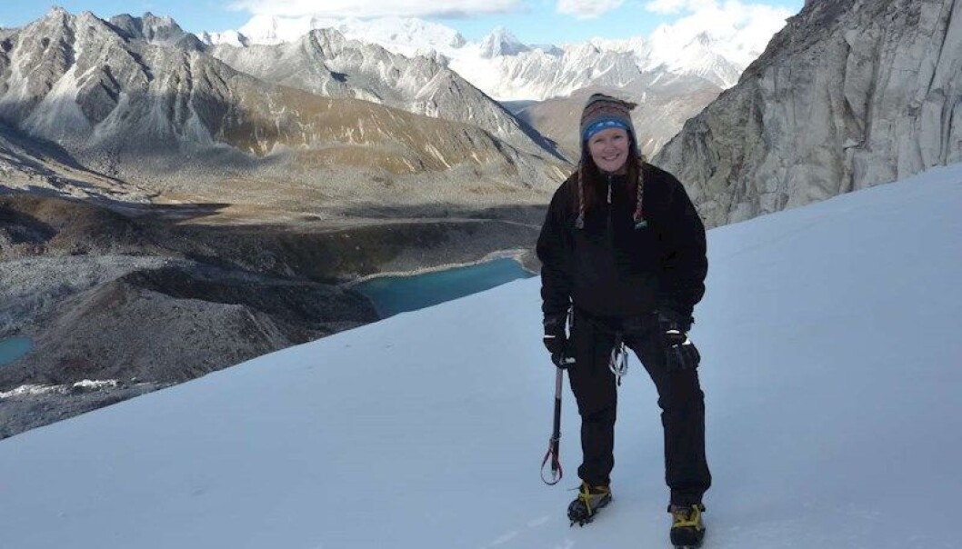 Forsker og glasiolog Miriam Jackson i Bhutan. (Foto: NVE) Forsker og glasiolog Miriam Jackson i Bhutan. (Foto: NVE)