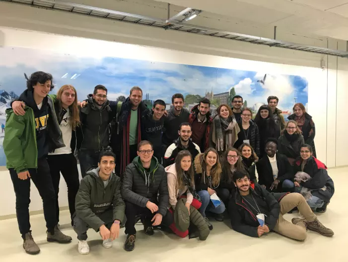 Studentene i «min» gruppe. 23 studenter fra ulike Europeiske land inkludert en student fra Russland, og noen studenter fra Canada og Tunisia. (Foto: NTNU Energi)