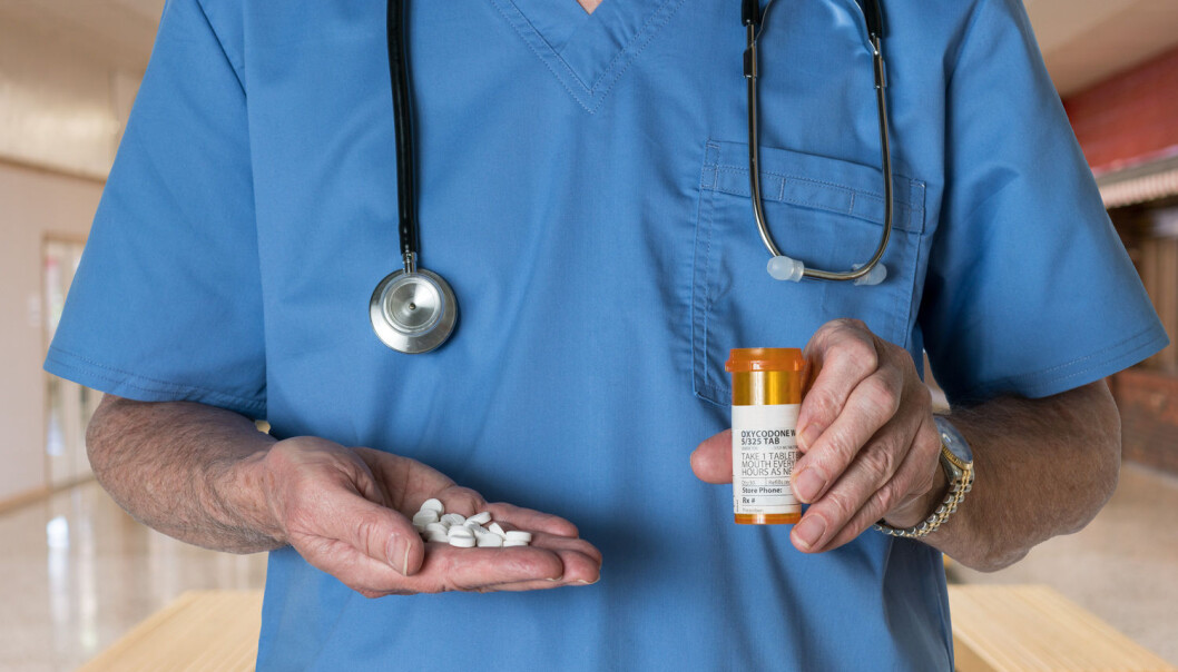 USA har store problemer med misbruk av legemidler. Sterke smertestillende piller med opioider som morfin eller oksykodon er avhengighetsskapende. Nesten halvparten av amerikanerne som dør av en overdose opioider tar medisiner som en lege har skrevet ut. (Foto: Shutterstock/NTB scanpix) USA har store problemer med misbruk av legemidler. Sterke smertestillende piller med opioider som morfin eller oksykodon er avhengighetsskapende. Nesten halvparten av amerikanerne som dør av en overdose opioider tar medisiner som en lege har skrevet ut. (Foto: Shutterstock/NTB scanpix)