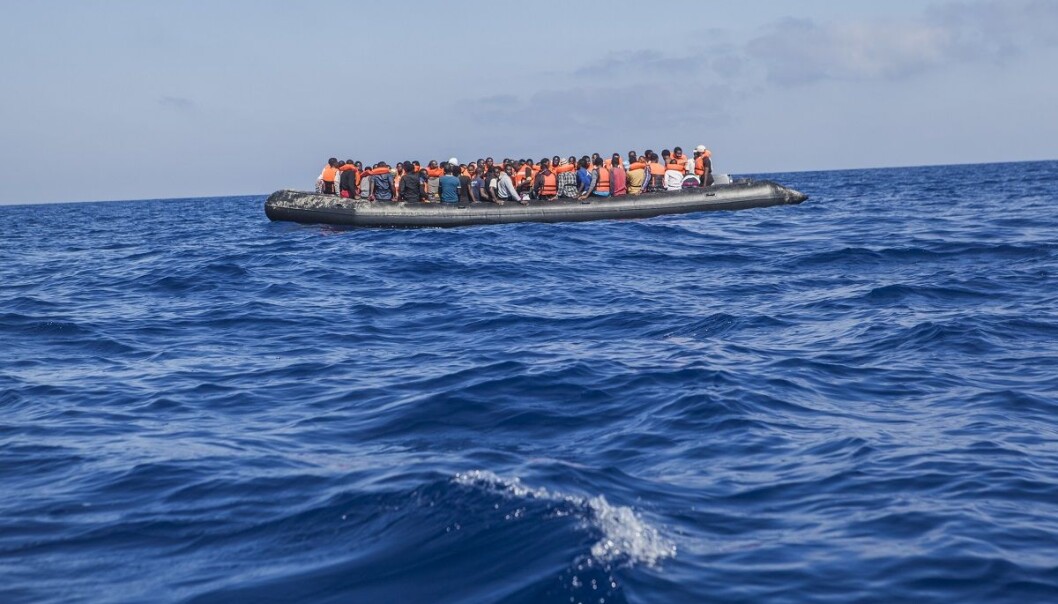 Under halvparten så mange flyktninger og migranter la ut på den farlige ferden over Middelhavet i juli i år, sammenlignet med i fjor, viser nye tall. (Foto: AP, NTB scanpix) Under halvparten så mange flyktninger og migranter la ut på den farlige ferden over Middelhavet i juli i år, sammenlignet med i fjor, viser nye tall. (Foto: AP, NTB scanpix)