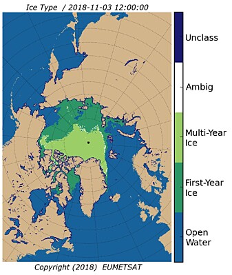Målinger laget ved hjelp av scatterometer på en værsatellitt. Figuren viser hvor det er åpent eller nesten åpent hav (blått), hvor det er gammel is (lysegrønn) og hvor det er ny is (mørkegrønn). Den hvite og helt mørkeblå fargen viser områder der målingene er usikre. (Copyright: EUMETSAT) Målinger laget ved hjelp av scatterometer på en værsatellitt. Figuren viser hvor det er åpent eller nesten åpent hav (blått), hvor det er gammel is (lysegrønn) og hvor det er ny is (mørkegrønn). Den hvite og helt mørkeblå fargen viser områder der målingene er usikre. (Copyright: EUMETSAT)