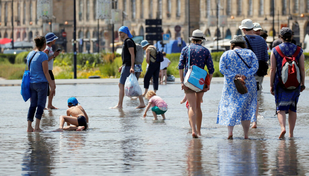 Det har vært hetebølger flere steder i Europa i sommer. Hyppigere hetebølger er en av konsekvensene av klimaendringer. (Foto: Regis Duvignau/Reuters/NTB scanpix) Det har vært hetebølger flere steder i Europa i sommer. Hyppigere hetebølger er en av konsekvensene av klimaendringer. (Foto: Regis Duvignau/Reuters/NTB scanpix)