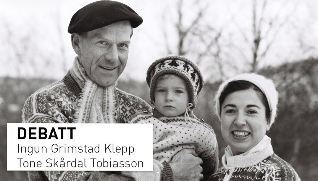 Faren til Tone Skårdal Tobiasson (til venstre) er bare en av mange som har eid en rundstrikkemaskin. Ifølge kronikkforfatteren hadde han så store føtter at han ikke fikk kjøpt store nok sokker, derfor måtte de strikkes. (Foto: privat) Faren til Tone Skårdal Tobiasson (til venstre) er bare en av mange som har eid en rundstrikkemaskin. Ifølge kronikkforfatteren hadde han så store føtter at han ikke fikk kjøpt store nok sokker, derfor måtte de strikkes. (Foto: privat)