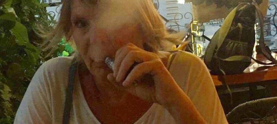 Gunhild Stranden fra Moss er en av dem som har klart å slutte å røyke ved å begynne å dampe e-sigaretter. - Jeg sluttet umiddelbart da jeg kjøpte min første damper for to og et halvt år siden, sier hun fra Ho Chi Minh-byen i Vietnam hvor hun er på ferie.  (Foto: Åge Stranden)