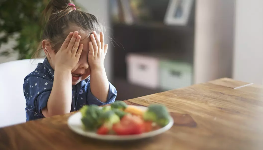 Mange barn nekter plent å spise visse matvarer, som grønnsaker eller fisk. Noen av dem kan ha en spiseforstyrrelse.  (Foto: Shutterstock/NTB/Scanpix)