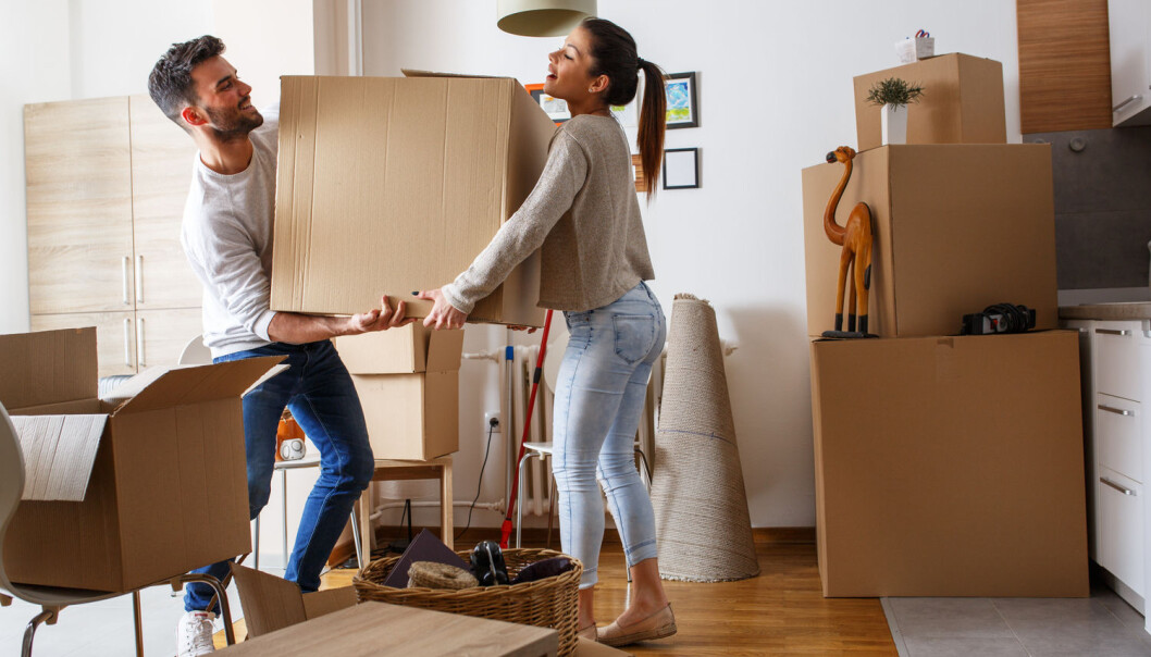 Det kan være avgjørende hvem du kjenner når du skal flytte inn i din første leilighet. (Foto: Solis images/Shutterstock/NTB scanpix) Det kan være avgjørende hvem du kjenner når du skal flytte inn i din første leilighet. (Foto: Solis images/Shutterstock/NTB scanpix)