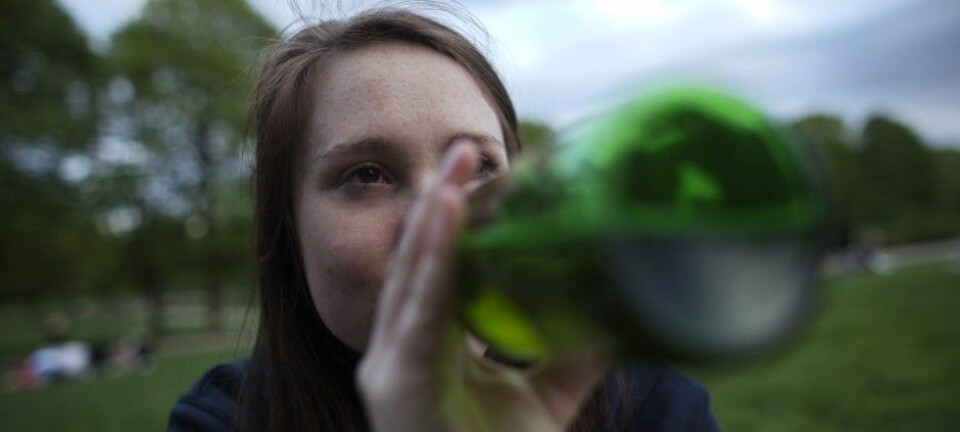 Forskerne har sett på forskningen på hvordan drikke mye og tett mens du er ungdom, påvirker flere deler av hjernen.  (Illustrasjonsfoto: Kyrre Lien / NTB Scanpix)