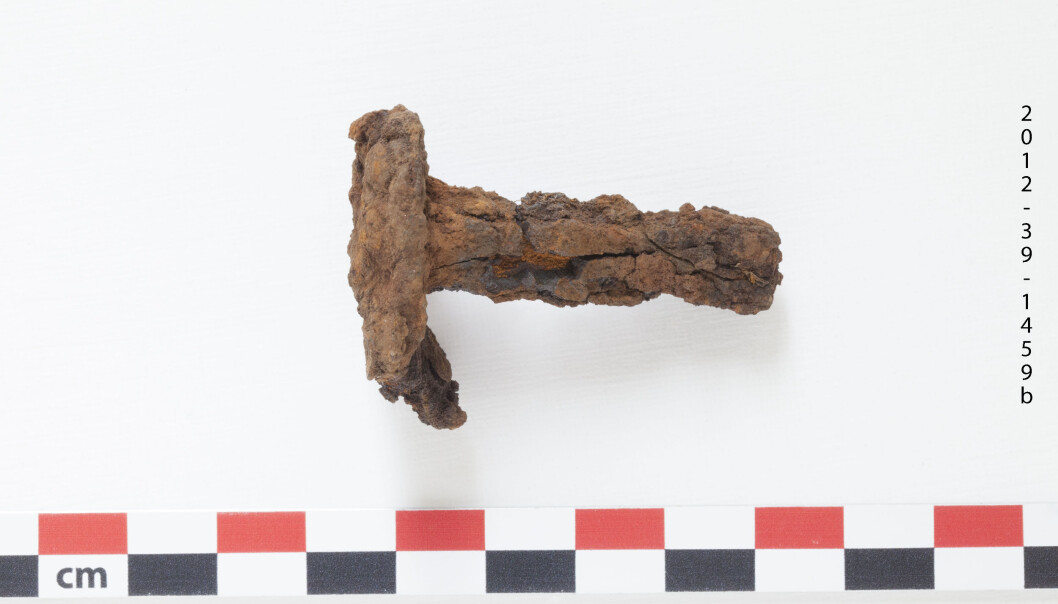 Rustne nagler er det som er igjen etter vikingbåtene fra Kolkuós på Island. Finner forskerne ut av hvor naglene ble laget, kan de kanskje også finne ut av hvor vikingbåtene faktisk stammer fra. (Foto: Karine Fure Andreassen, NIKU) Rustne nagler er det som er igjen etter vikingbåtene fra Kolkuós på Island. Finner forskerne ut av hvor naglene ble laget, kan de kanskje også finne ut av hvor vikingbåtene faktisk stammer fra. (Foto: Karine Fure Andreassen, NIKU)