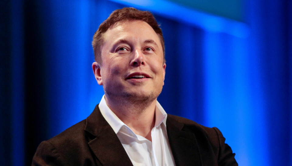 Hvis Elon Musk får det som han vil, skal selskapet SpaceX mangedoble antallet satellitter som går i bane rundt jorda i løpet av de neste årene. Målet er at alle på planeten skal få tilgang til lynraskt internett. (Foto: Kyle Grillot / Reuters / NTB scanpix)