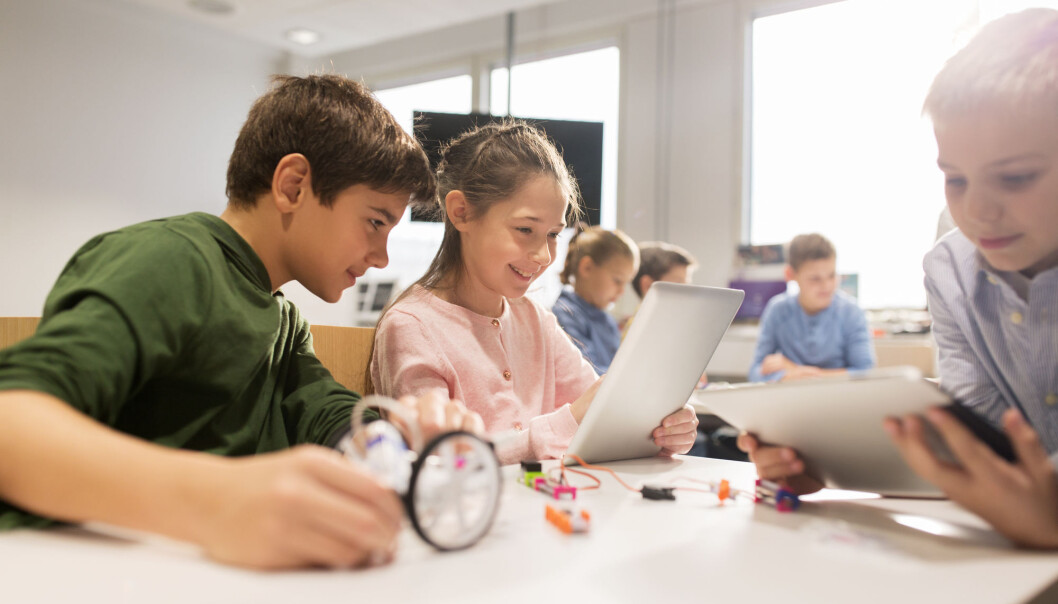 En ny studie viser at jo eldre elevene i en klasse er, desto bedre presterer de på de internasjonale undersøkelsene. (Illustrasjonsfoto: Syda Productions / Shutterstock / NTB scanpix) En ny studie viser at jo eldre elevene i en klasse er, desto bedre presterer de på de internasjonale undersøkelsene. (Illustrasjonsfoto: Syda Productions / Shutterstock / NTB scanpix)