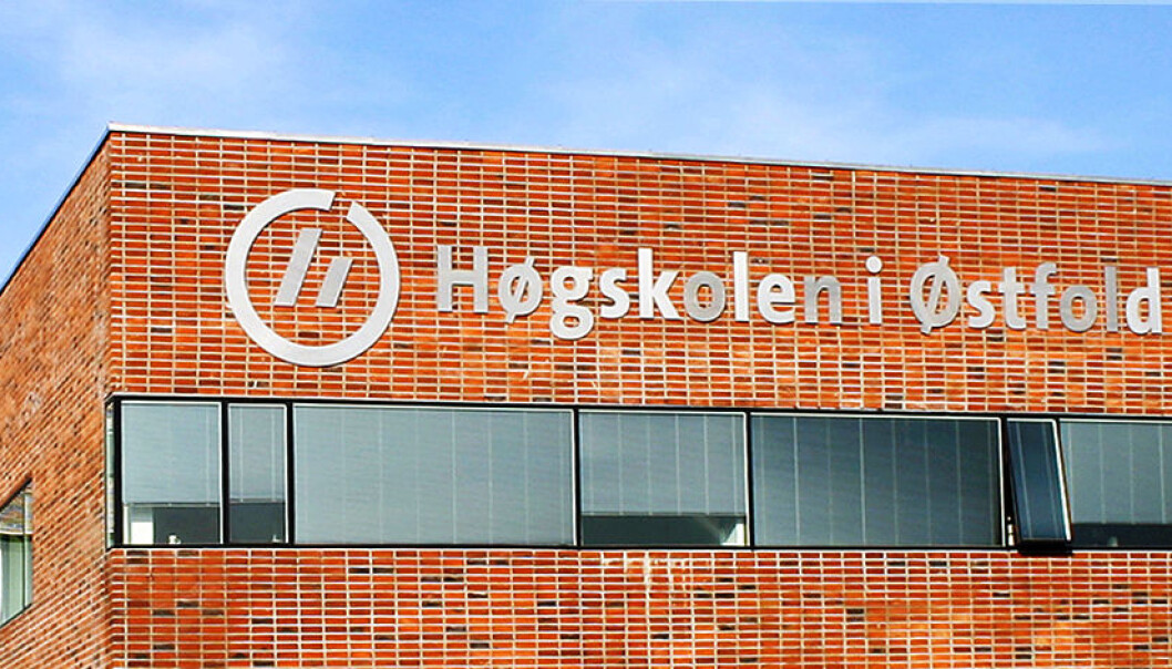 En forsker skal ha tatt med seg spørreskjemaer hjem. Nå frykter Høgskolen at det dreier seg om forskningsjuks og manipulering av skjemaene. (Foto: Bård Halvorsen / Høgskolen i Østfold) En forsker skal ha tatt med seg spørreskjemaer hjem. Nå frykter Høgskolen at det dreier seg om forskningsjuks og manipulering av skjemaene. (Foto: Bård Halvorsen / Høgskolen i Østfold)