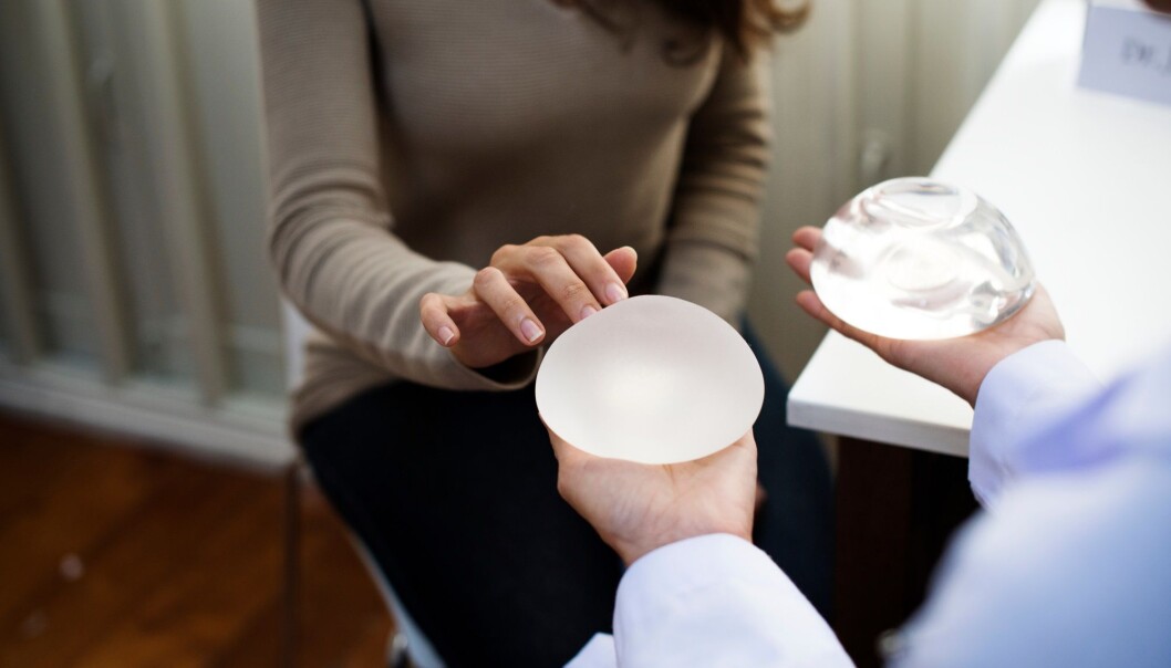 I Norge har over 100 000 kvinner implantater i brystene, og også her til lands har den sjeldne krefttypen dukket opp. (Illustrasjonsfoto: Rawpixel.com / Shutterstock / NTB scanpix) I Norge har over 100 000 kvinner implantater i brystene, og også her til lands har den sjeldne krefttypen dukket opp. (Illustrasjonsfoto: Rawpixel.com / Shutterstock / NTB scanpix)