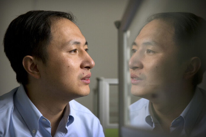 Professor He Jiankui ved Southern University of Science and Technology i Shenzhen i Kina driver også to bioteknologifirmaer. (Foto: Mark Schiefelbein / AP Photo / NTB scanpix) Professor He Jiankui ved Southern University of Science and Technology i Shenzhen i Kina driver også to bioteknologifirmaer. (Foto: Mark Schiefelbein / AP Photo / NTB scanpix)