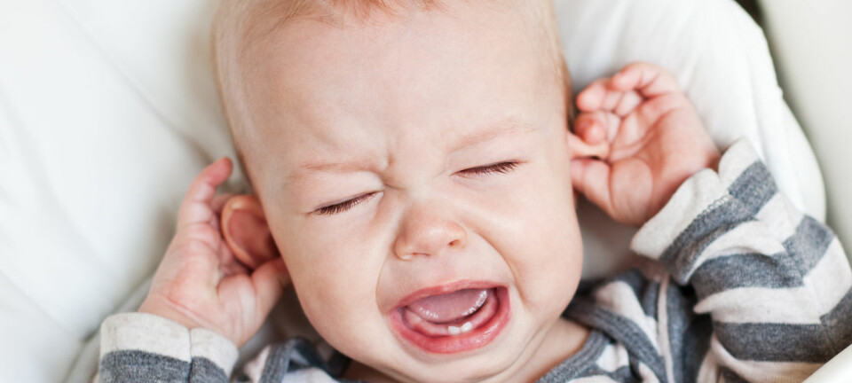 I Danmark få tusenvis av barn, særlig på 1–2 år, operert inn dren på grunn av ørebetennelse. Noen tilfeller kunne unngås hvis moren ikke hadde fått antibiotika, viser ny dansk forskning. (Foto: Sokolova Maryna / Shutterstock / NTB scanpix)