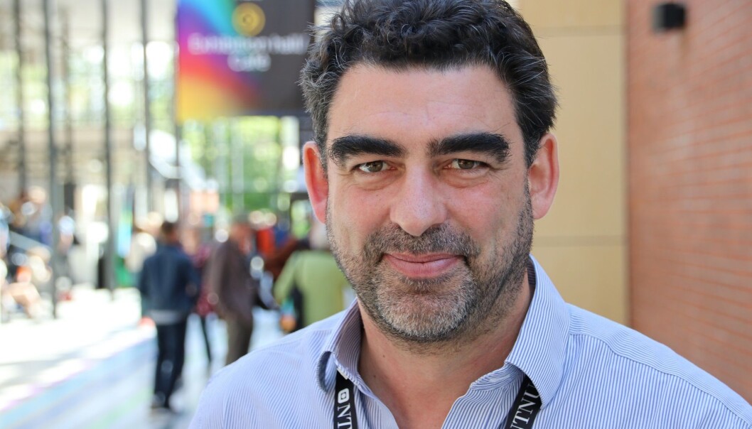 Nick Lane forsker på hvordan livet oppsto på jorda. Denne uka har han vært på Starmus-festivalen i Trondheim. (Foto: Lasse Biørnstad) Nick Lane forsker på hvordan livet oppsto på jorda. Denne uka har han vært på Starmus-festivalen i Trondheim. (Foto: Lasse Biørnstad)