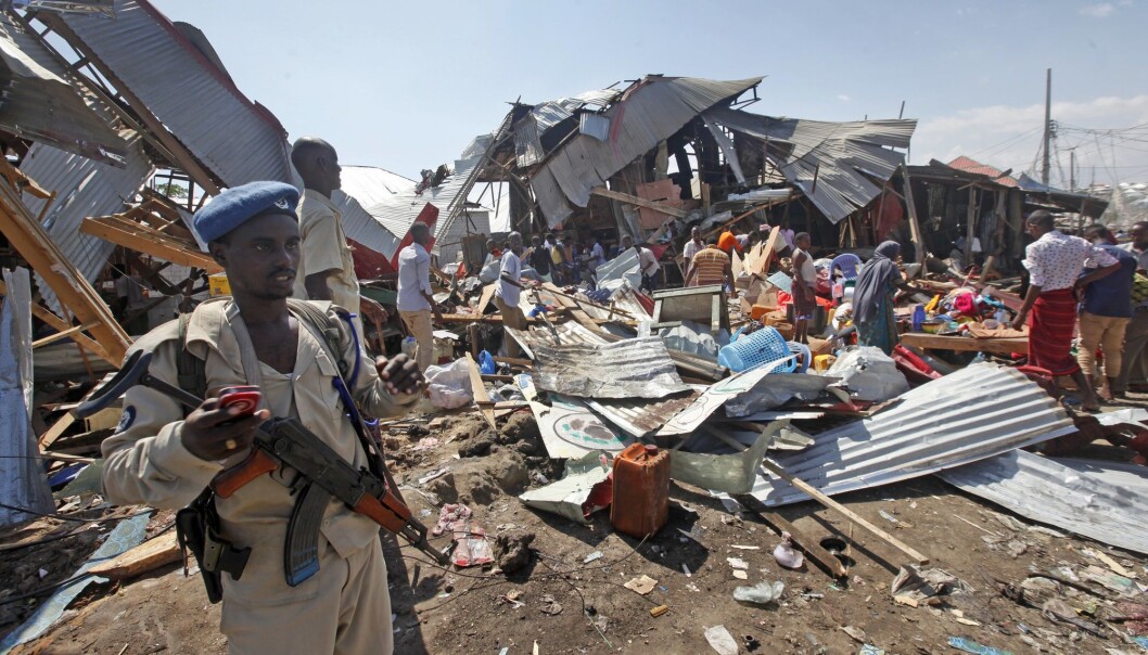 Somalia opplevde i 2017 nesten en dobling i antallet drepte i terrorangrep, og fjorårets verste terrorangrep i verden fant sted i Mogadishu der 587 mennesker ble drept av en lastebilbombe. Dette bildet er fra et bilbombeangrep i Mogadishu i november i år, der seks mennesker ble drept. (Foto: AP / NTB scanpix) Somalia opplevde i 2017 nesten en dobling i antallet drepte i terrorangrep, og fjorårets verste terrorangrep i verden fant sted i Mogadishu der 587 mennesker ble drept av en lastebilbombe. Dette bildet er fra et bilbombeangrep i Mogadishu i november i år, der seks mennesker ble drept. (Foto: AP / NTB scanpix)