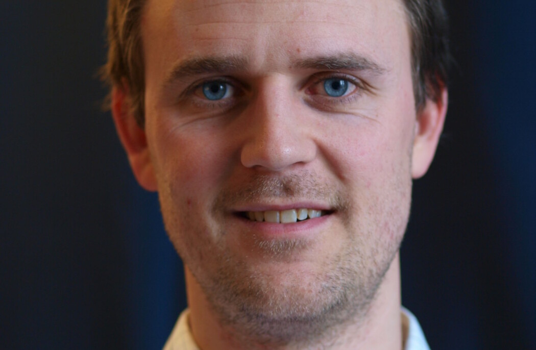 Nevrolog Espen Saxhaug Kristoffersen er vinner av Forsbergs og Aulies nevrologstipend i 2018. Han skal i gang med en studie av en ny medisin for migrenepasienter. Nevrolog Espen Saxhaug Kristoffersen er vinner av Forsbergs og Aulies nevrologstipend i 2018. Han skal i gang med en studie av en ny medisin for migrenepasienter.