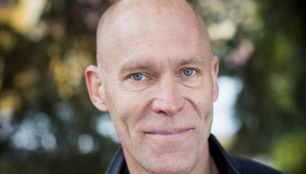 Uppsala-professor Christer Betsholtz er hovedvinneren av Anders Jahres medisinske priser 2017. I 2011 vant May-Britt Moser og Edvard Moser samme denne prisen. Ifølge juryen får Betsholtz prisen for det banebrytende bidraget hans til forståelsen av hvordan nettverk av blodårer dannes og fungerer, og den medisinske betydningen av dette. (Foto: Mikael Wallerstedt / Uppsala Universitet) Uppsala-professor Christer Betsholtz er hovedvinneren av Anders Jahres medisinske priser 2017. I 2011 vant May-Britt Moser og Edvard Moser samme denne prisen. Ifølge juryen får Betsholtz prisen for det banebrytende bidraget hans til forståelsen av hvordan nettverk av blodårer dannes og fungerer, og den medisinske betydningen av dette. (Foto: Mikael Wallerstedt / Uppsala Universitet)