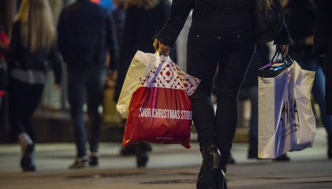 Norge blir rikere når vi handler mye. Forskerne er uenig om land bør jobbe for å tjene mer. (Foto: Fredrik Varfjell / NTB scanpix) Norge blir rikere når vi handler mye. Forskerne er uenig om land bør jobbe for å tjene mer. (Foto: Fredrik Varfjell / NTB scanpix)