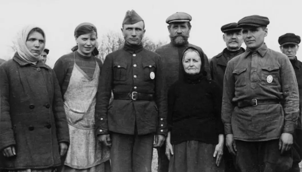 Mange russarar var velvillig innstilte til okkupasjonsmakta under 2. verdskrig. (Foto: Bundesarchiv, Bild 101I-004-3632-24 / Elle / CC-BY-SA 3.0)