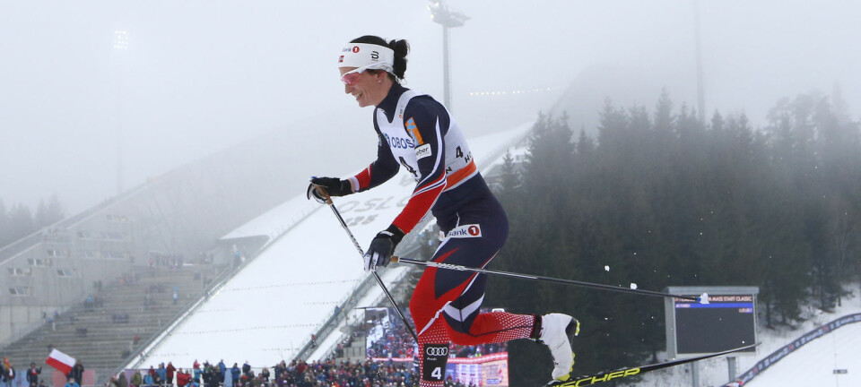 Her går Marit Bjørgen over mållinjen og inn til førsteplass under verdenscuprennet i 30 kilometer. Hva er det som gjør skiløperen så suverent god? (Foto: Foto: Berit Roald / NTB scanpix)