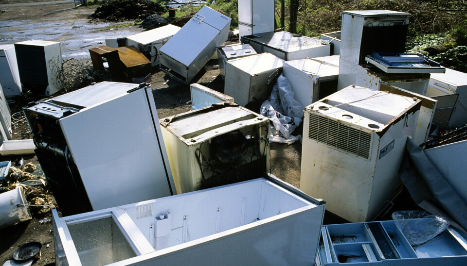 Dårlig håndtering av gamle kjøleskap og lekkasjer fra millioner av kjøleskap og air condition-anlegg over hele verden er en stor kilde til drivhusgasser. (Illustrasjonsfoto: Science Photo Library/NTB Scanpix)